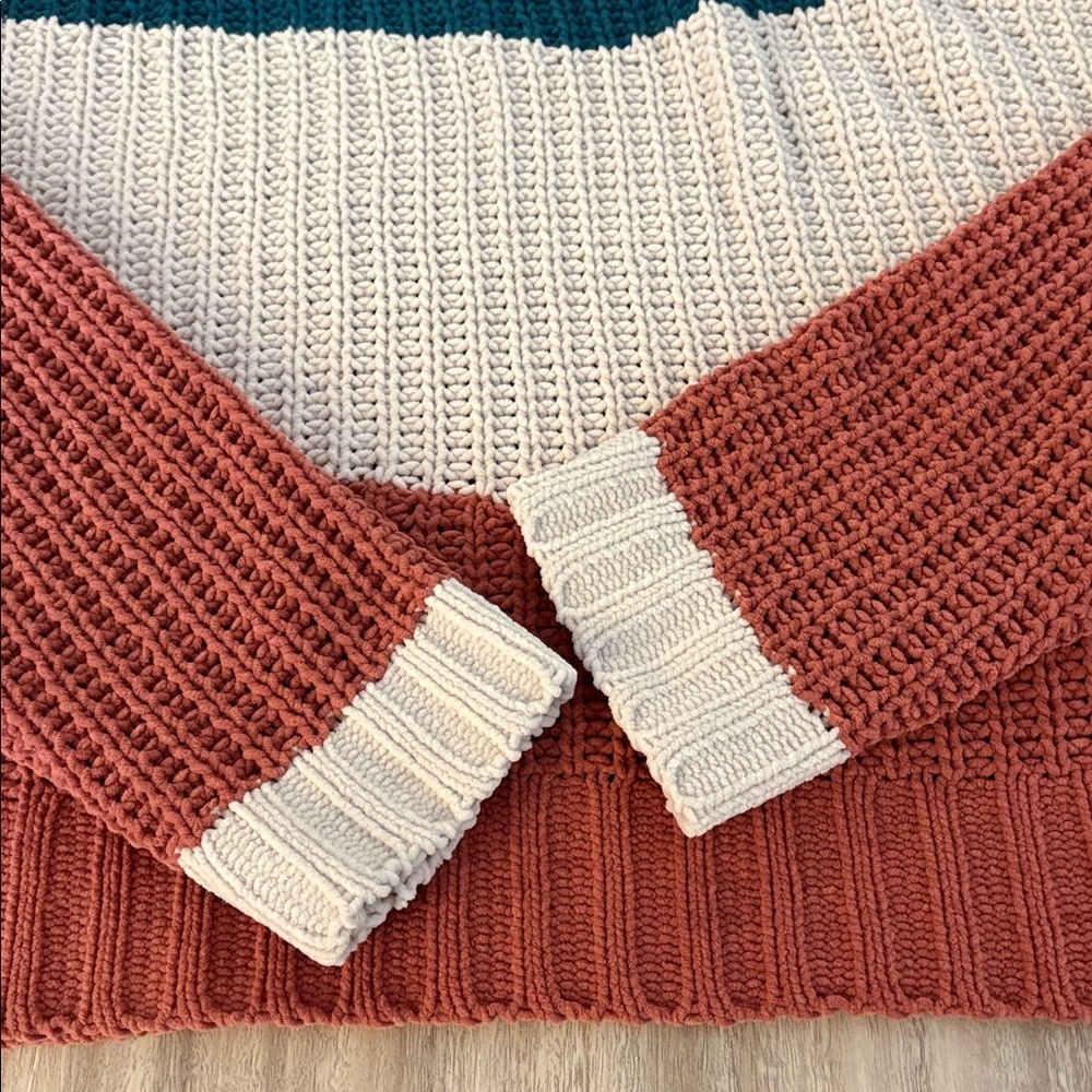 POL Colorblock Long Sleeve Turtleneck Sweater Size Large - Picture 5 of 8